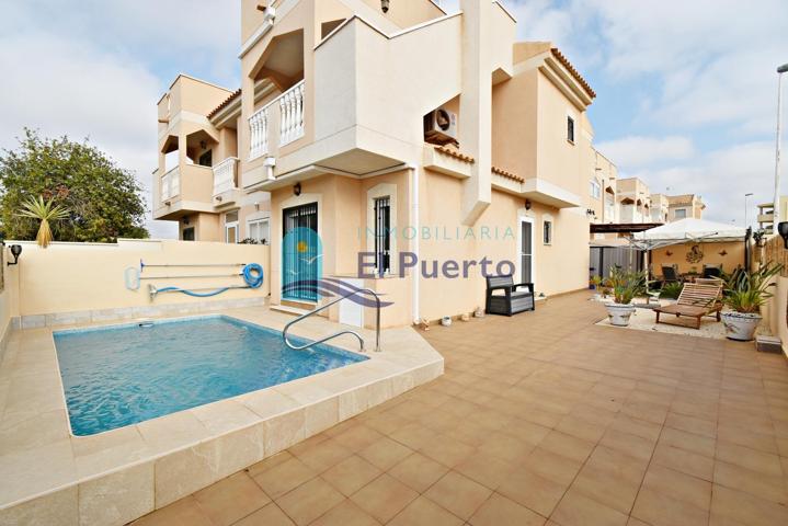 ENCANTADOR DÚPLEX CON PISCINA PRIVADA Y AMPLIA PARCELA EN EL ALCOLAR – REF 775 photo 0