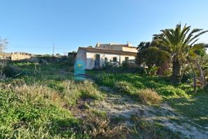 TERRENO RÚSTICO CON CASA PARA REFORMAR EN UN ENTORNO NATURAL ÚNICO – REF 1262 photo 0