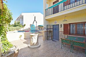 DÚPLEX CON PISCINA PRIVADA Y AMPLIA PARCELA EN LA ISLA – REF 795 photo 0