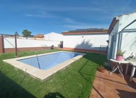 VENTA DE CHALET URBANO EN LOS GALLOS photo 0