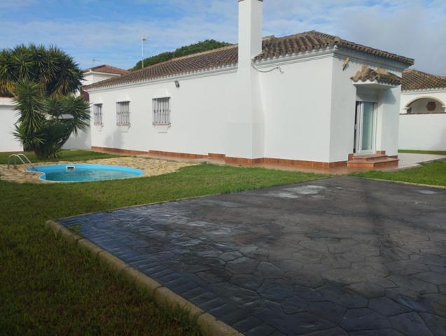 VENTA DE CHALET EN LAS VEGUETAS photo 0