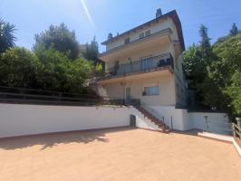 Apartamento en venta en Corbera de Llobregat de 236 m2 photo 0