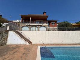 🏡 Exclusiva casa independiente con vistas a la montaña en Argentona – Espacio, privacidad y calidad de vida en el Maresme photo 0