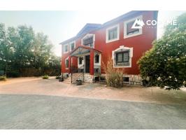 Venta de chalet en Rielves photo 0