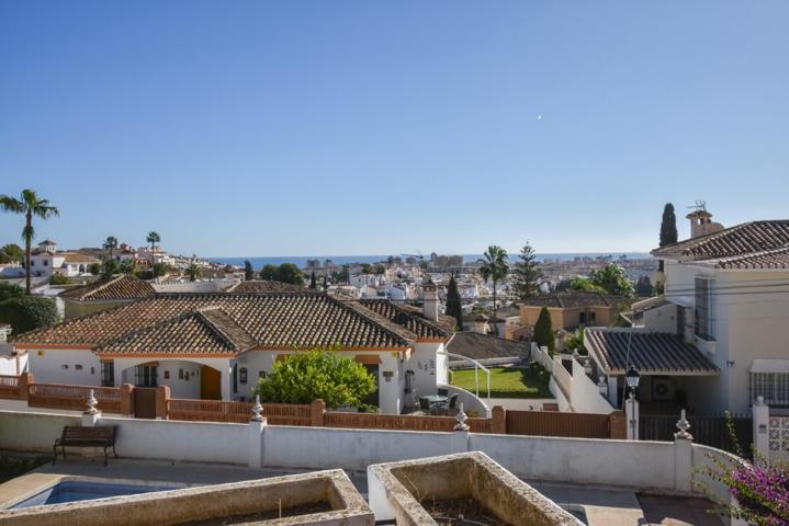 VILLA EN ALQUILER DE LARGA TEMPORADA CON PISCINA Y GARAJE EN EL COTO photo 0