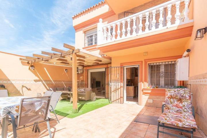 PAREADO EN ALQUILER PARA LARGA TEMPORADA CON PISCINA PRIVADA EN LOS PACOS photo 0