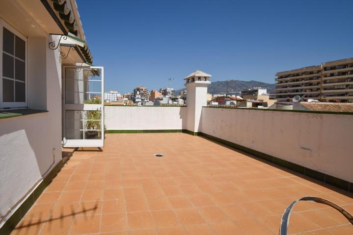 SE VENDE DUPLEX 4 DORMITORIOS EN PLENO CENTRO FUENGIROLA photo 0