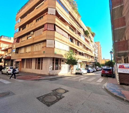 VIVIENDA EN EL CENTRO UBICACION INMEJORABLE TERRAZA Y GARAJE photo 0