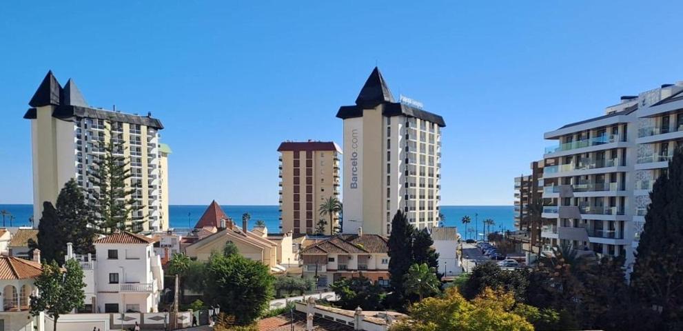 Fantastico apartamento situado en Fuengirola a 500 metros de la playa. photo 0