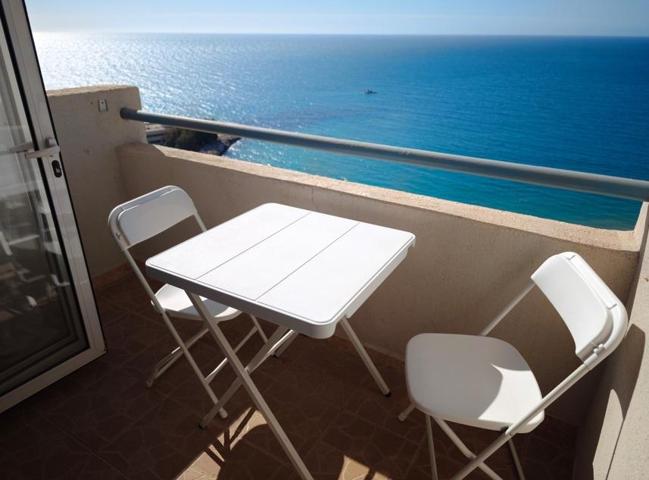 Estudio con vistas panorámicas al mar en primera línea de playa. Fuengirola photo 0