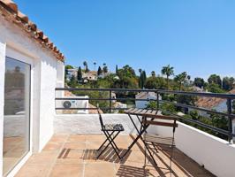 ALQUILER DE TEMPORADA EN MARBELLA, ADOSADO CENTRICO CON PARKING Y PISCINA photo 0