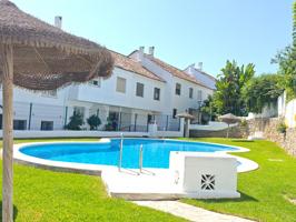 ALQUILER DE TEMPORADA EN MARBELLA, ADOSADO CENTRICO CON PARKING Y PISCINA photo 0