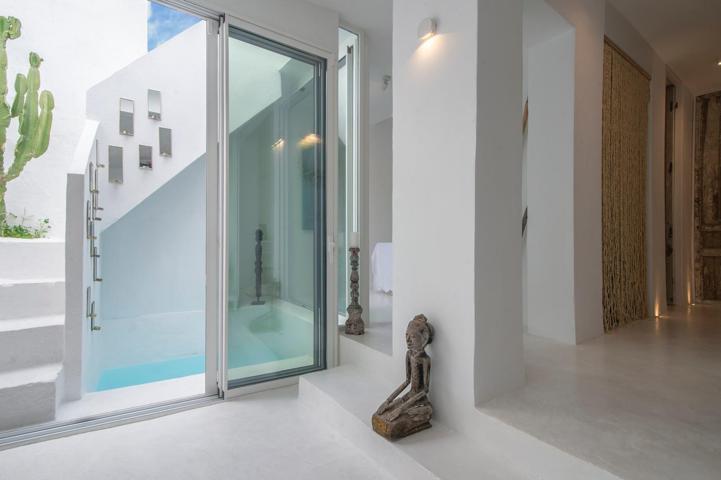 CASA ADOSADA EN LAS CHAPAS ESTILO IBICENCO TOTALMENTE REFORMADA photo 0