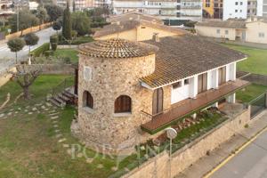 Villa rústica muy auténtica a 200 metros del mar en Sant Antoni de Calonge photo 0