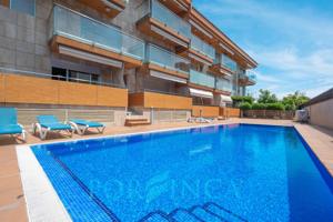 Ático Dúplex en la Playa de La Fosca, Palamós con piscina y a tan solo 300 metros del mar photo 0