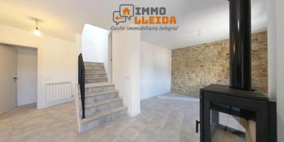 Unifamiliar adosada - Vilanova de Meià photo 0