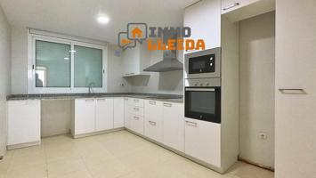 Unifamiliar adosada - Bellcaire d Urgell photo 0