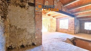 Unifamiliar adosada - Alentorn photo 0