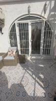 BUNGALOW DE 2 PLANTAS Y 2 DORMITORIOS EN ZONA SAN LUIS (TORREVIEJA) photo 0