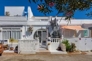 BUNGALOW DE 2 PLANTAS Y 2 DORMITORIOS EN ZONA SAN LUIS (TORREVIEJA) photo 0