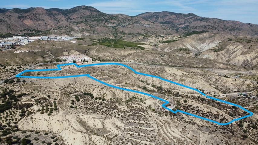 Se vende cortijo con espectaculares vistas photo 0