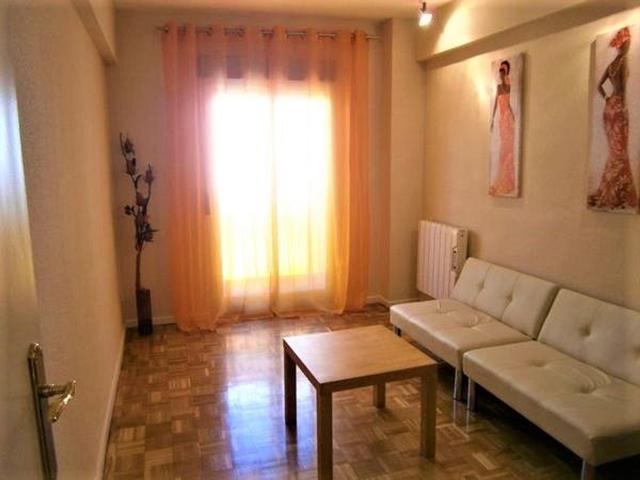Piso En venta en Calle Prudencio Álvaro, Ciudad Lineal, Madrid photo 0