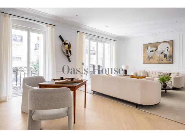 MAGNIFICO PISO A ESTRENAR CON UNA GRAN TERRAZA EN EL BARRIO DE RECOLETOS photo 0