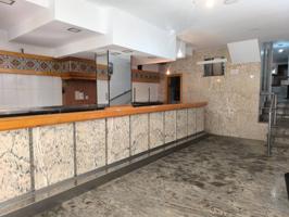 Local en venta en Zona Este photo 0