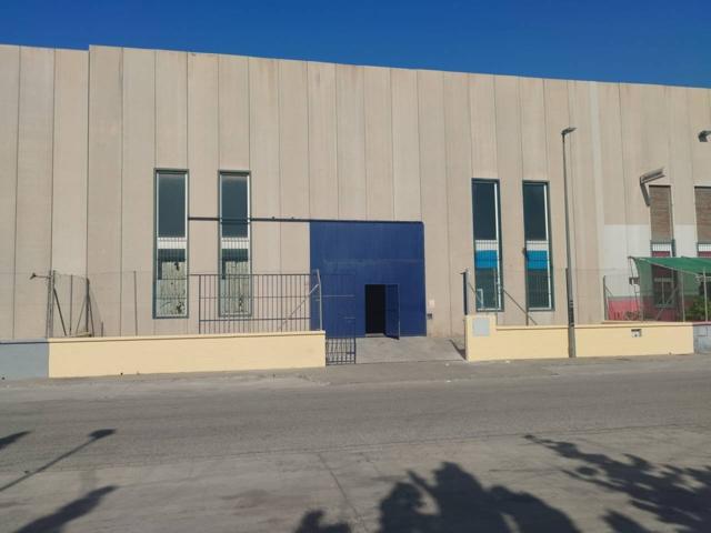 SE ALQUILA NAVE INDUSTRIAL EN POLÍGONO LAS ALGAIDAS photo 0