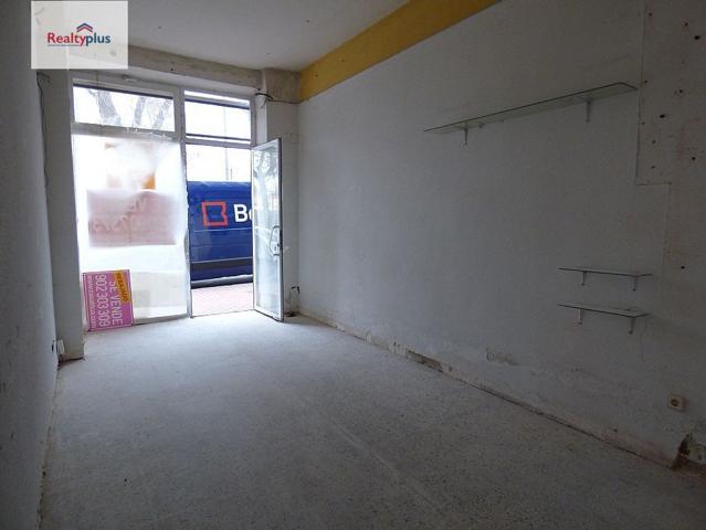 103-Local comercial a pie de calle de 77 m², a la venta en Ávila capital. photo 0