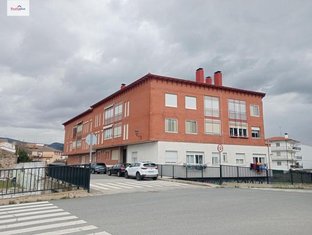 Piso En venta en Navaluenga, Navaluenga photo 0