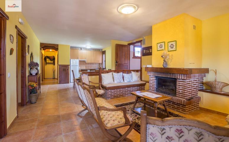 Casa En venta en Centro, Navalperal De Tormes photo 0