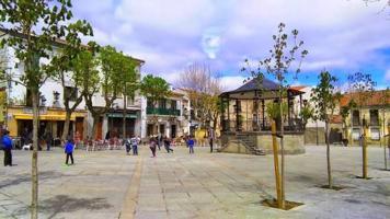 Casa para rehabilitar en la Plaza Mayor de El Espinar photo 0
