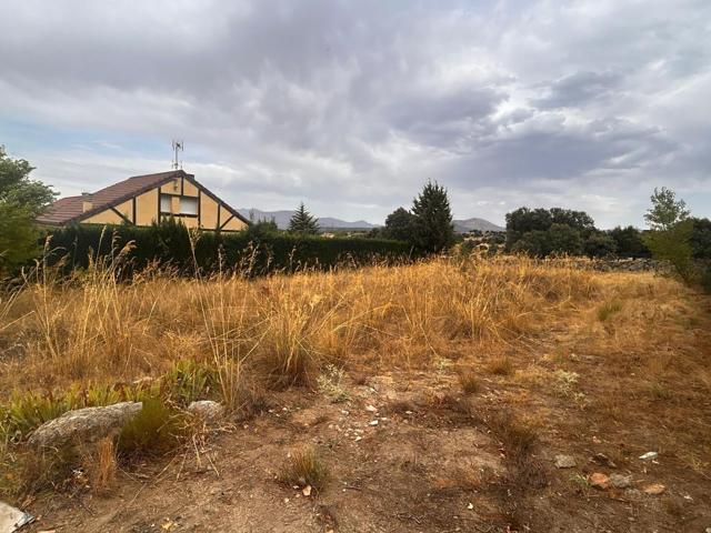 Oportunidad Única: Parcela con Proyecto de Casa en Zarzuela del Monte, Segovia photo 0