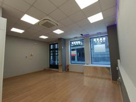 Venta o alquiler de local Comercial en el Corazón de Segovia, Junto al Acueducto photo 0
