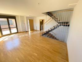 Chalet con jardín en Ayegui photo 0