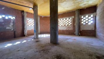 INMOBILIARIA ARBETETA VENDE LOCAL COMERCIAL EN BRUTO EN BULEVAR ALTO TAJO photo 0
