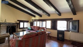 INMOBILIARIA ARBETETA VENDE CASA DE PUEBLO DE TRES DORMITORIOS EN PASTRANA photo 0