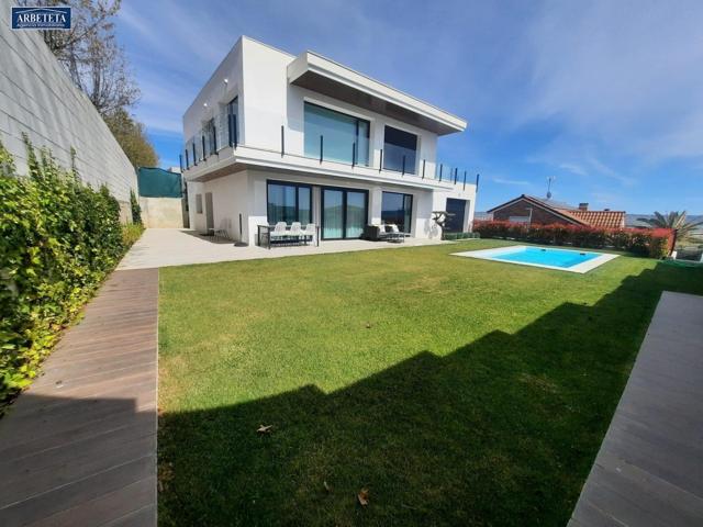 Agencia Inmobiliaria Arbeteta, VENDE, Exclusiva Villa de Lujo en Cabanillas del Campo. photo 0