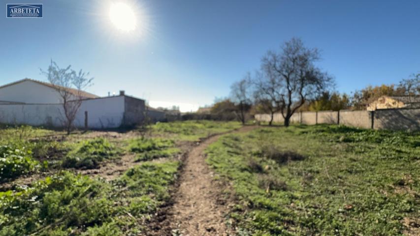 INMOBILIARIA ARBETETA VENDE DOS VIVIENDAS CON GRAN PARCELA EN HUMANES DE MOHERNANDO, GUADALAJARA photo 0