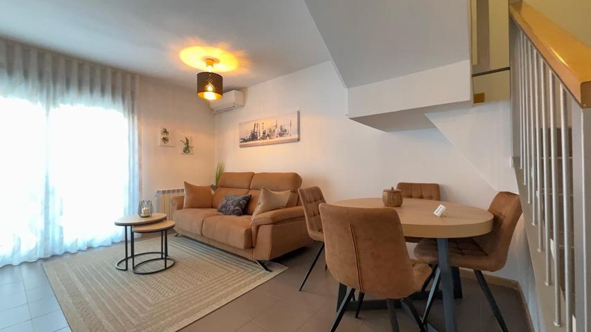 INMOBILIARIA ARBETETA VENDE CHALET ADOSADO DE 3 DORMITORIOS EN MARCHAMALO photo 0
