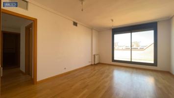 INMOBILIARIA ARBETETA VENDE MAGNÍFICO ÁTICO EN BULEVAR CLARA CAMPOAMOR, GUADALAJARA photo 0