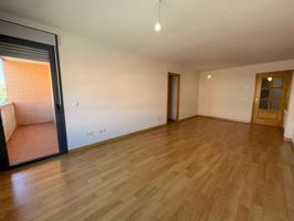INMOBILIARIA ARBETETA ALQUILA PISO DE DOS DORMITORIOS EN ZONA MANANTIALES photo 0
