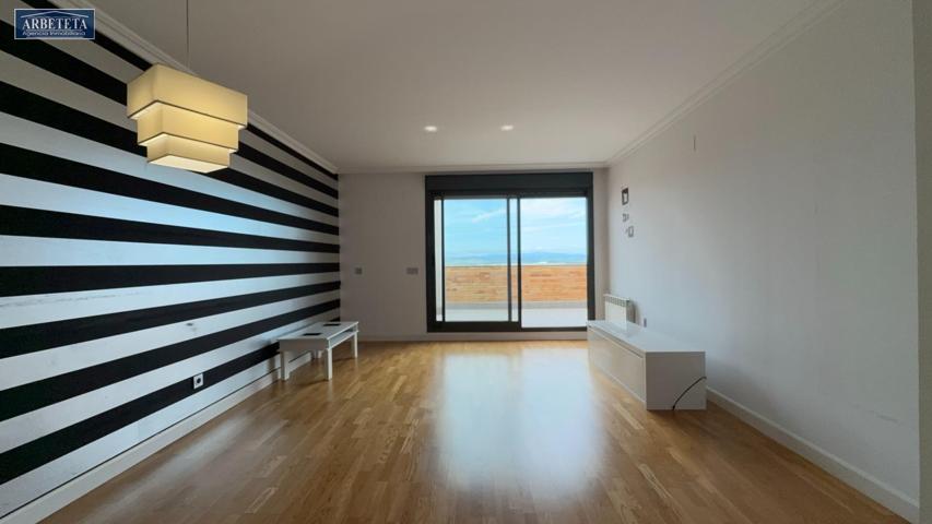INMOBILIARIA ARBETETA VENDE ÁTICO DE DOS DORMITORIOS EN ZONA ROTONDA DE LAS PROVINCIAS, GUADALAJARA photo 0