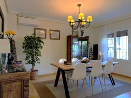 INMOBILIARIA ARBETETA VENDE CHALET PAREADO EN LAS ROZAS, MADRID photo 0