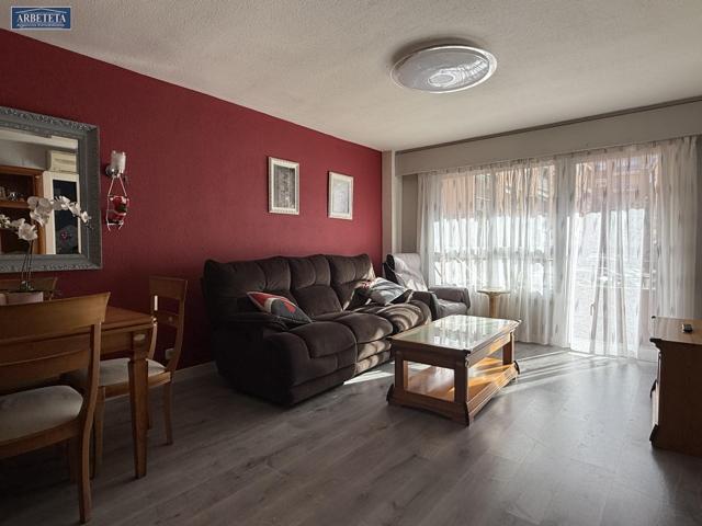 Agencia Inmobiliara Arbeteta VENDE piso 3 hab. zona Iparraguirre. photo 0