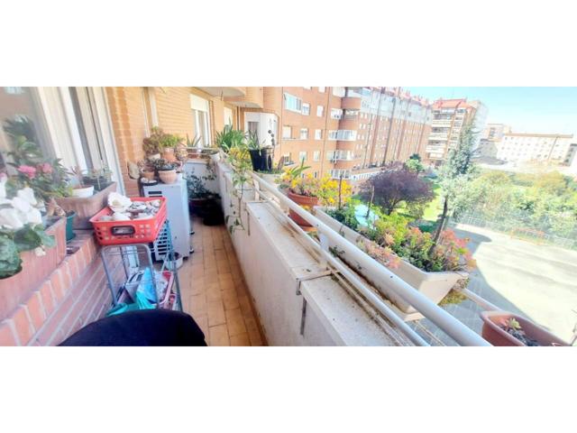 GRAN OPORTUNIDAD: APARTAMENTO CON GARAJE, TRASTERO Y ESPECTACULAR ZONA VERDE EN VARA DE REY photo 0