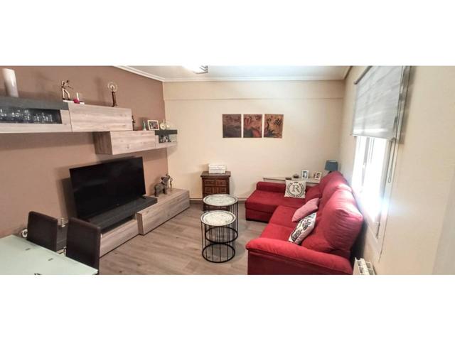 INTERESANTE VIVIENDA EN GONZALO DE BERCEOPARA ENTRAR A VIVIR photo 0