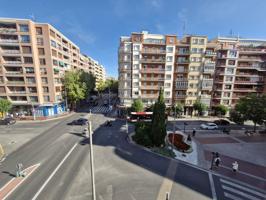 PISAZO EN ESQUINA EN PLENO CENTRO DE LOGROÑO PARA REFOR photo 0