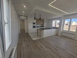 Piso en alquiler en Centro photo 0